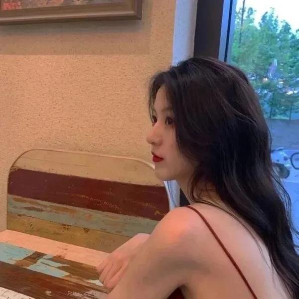 双面艾莉丝